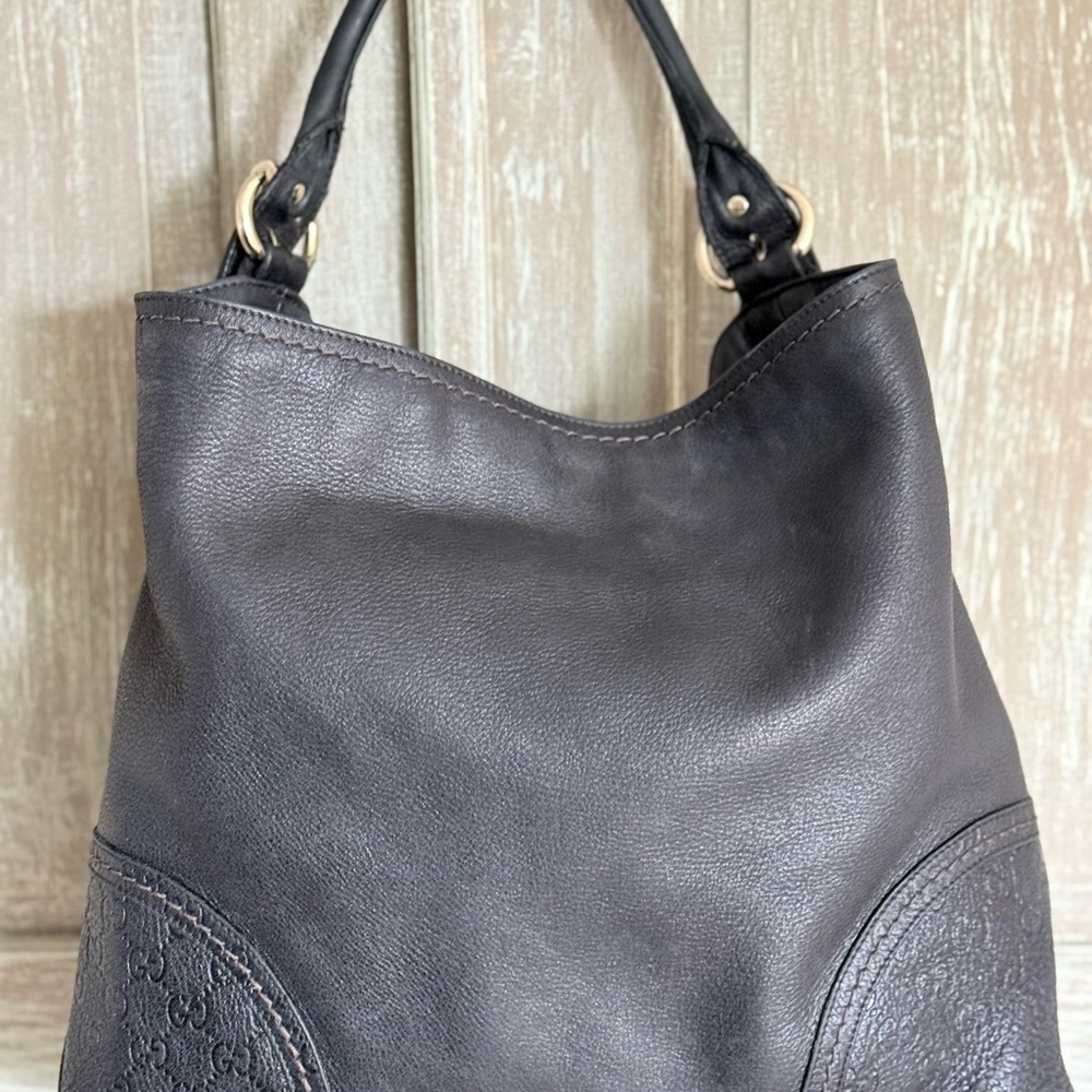 Gucci Black Leather Hobo Bag with Gold Hardware - Picture 2 of 16